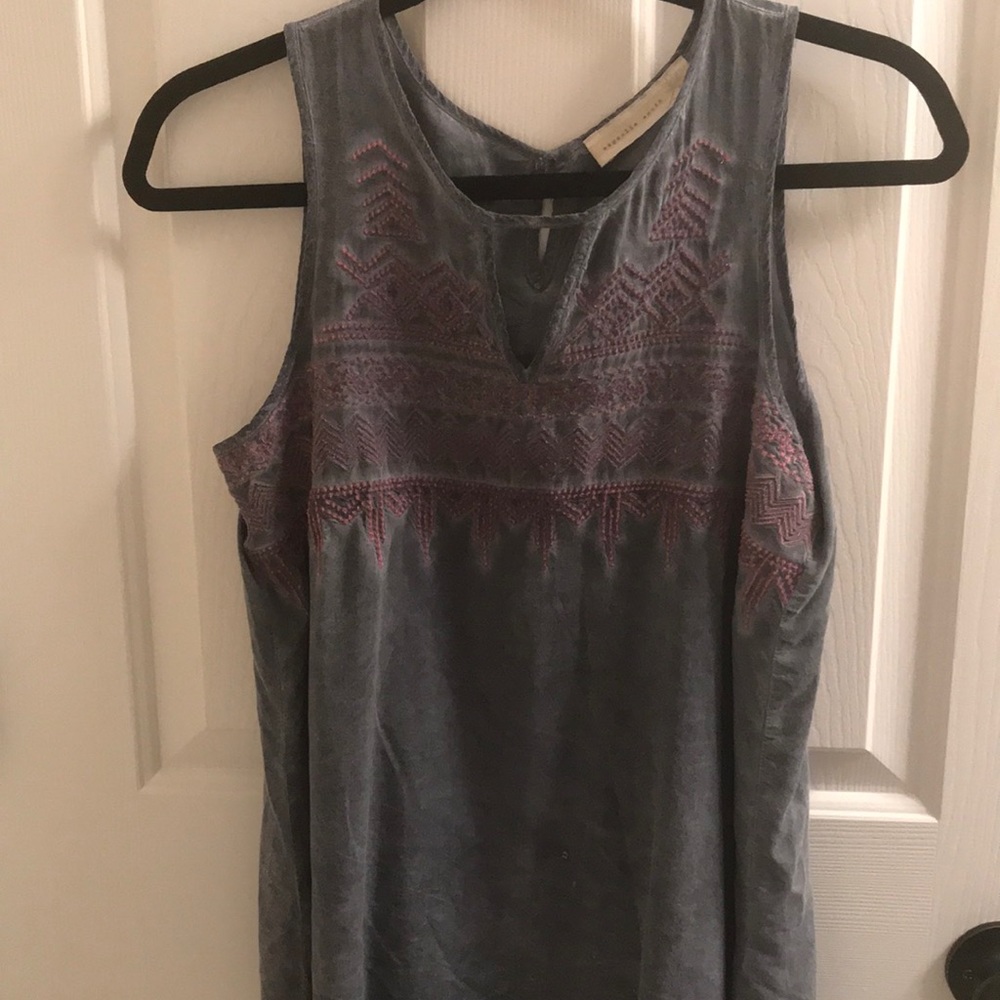 Navy Flowy top